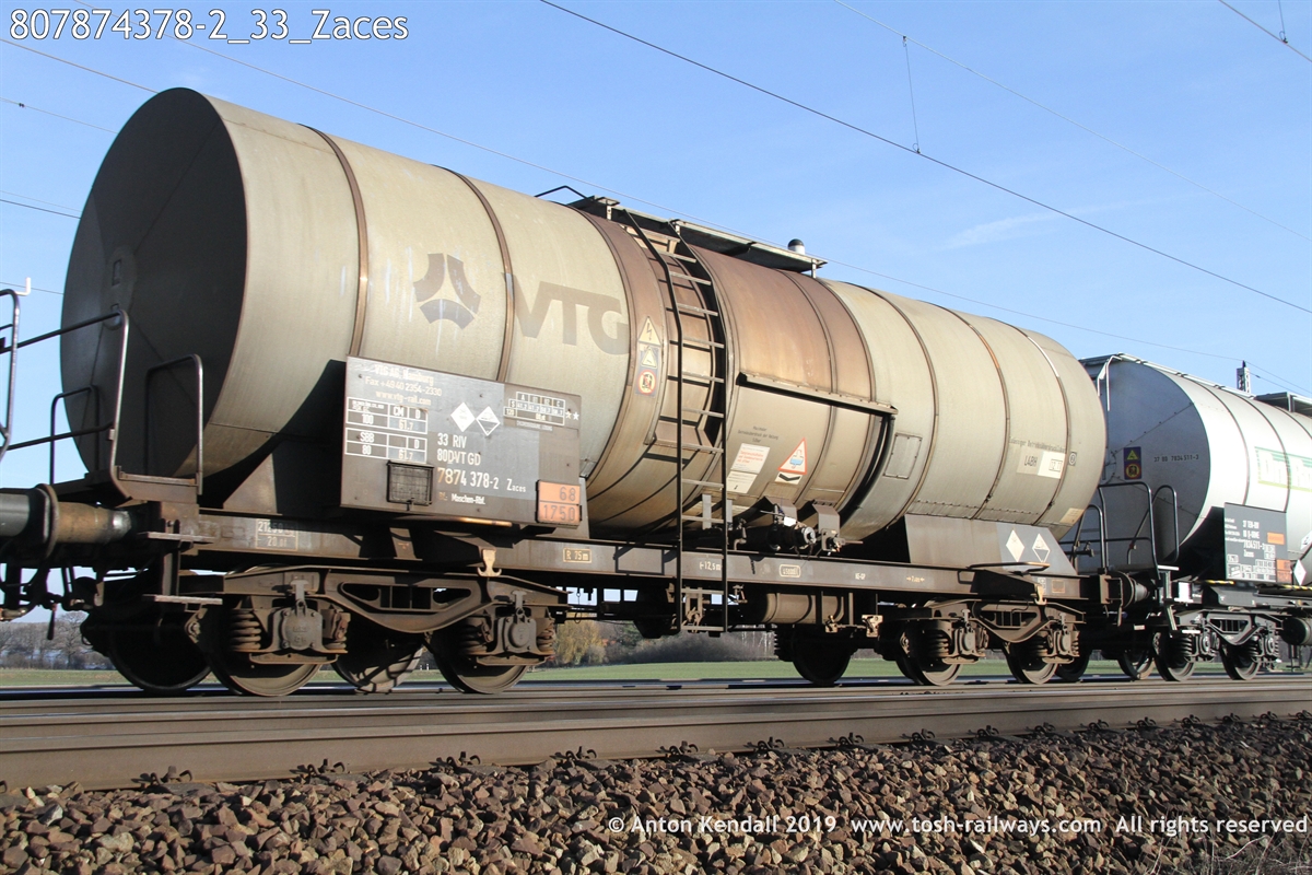 807874378-2_33_Zaces.JPG